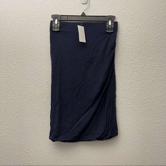 NWT✨FRAME Double Ruched Skirt - Picture 3 of 13